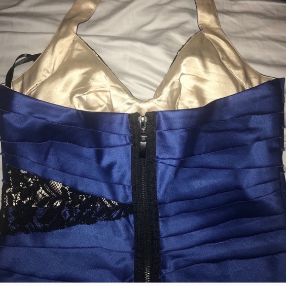 Gorgeous Bebe blue & black lace & satin dress - Picture 4 of 4